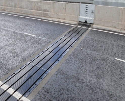 expansion joints 4